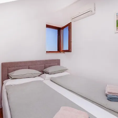 Generous Seaview For 6 Franito #1 Apartment Mlini