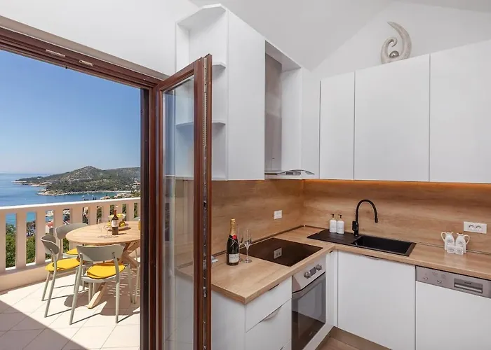 Appartement Generous Seaview For 6 Franito #1 *